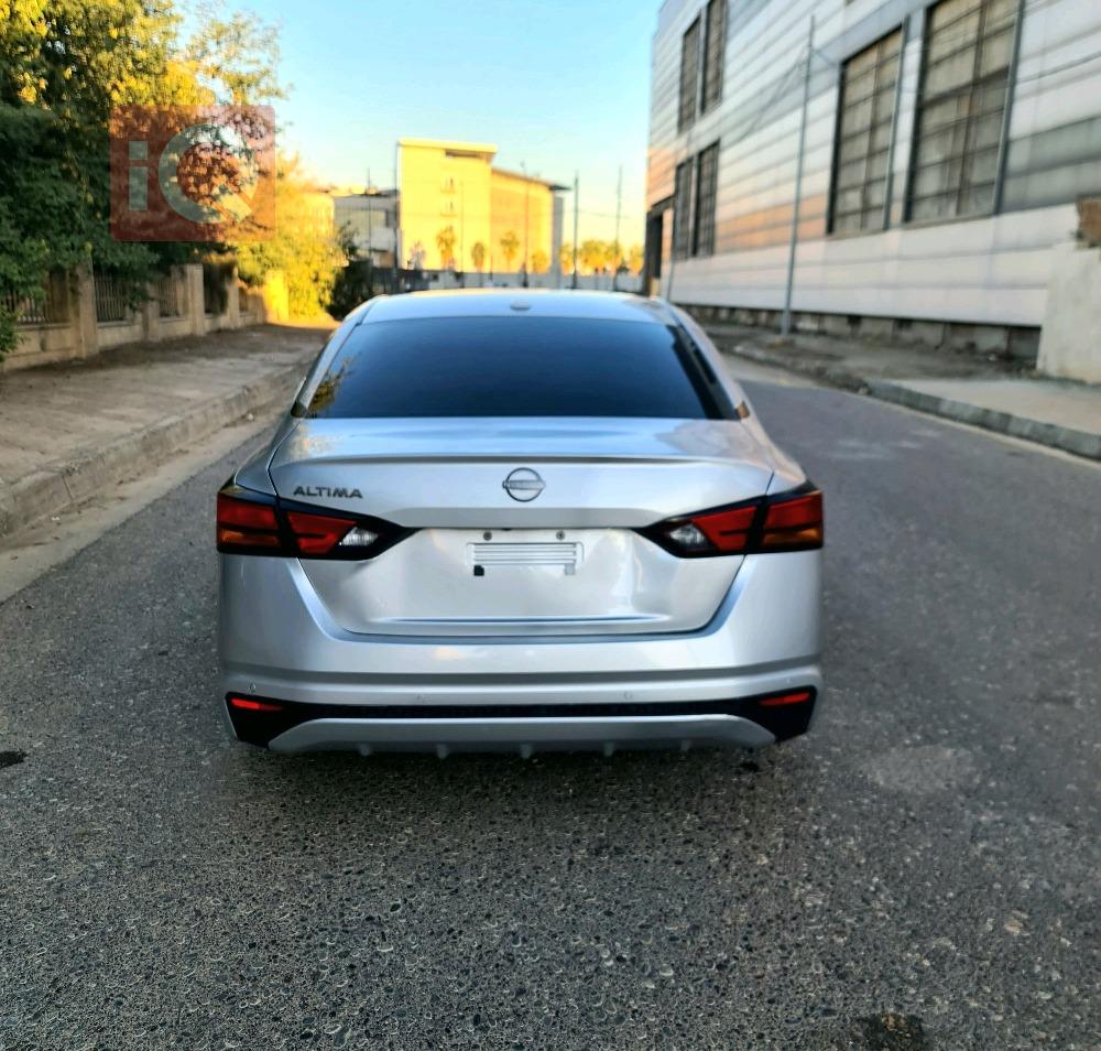 نیسان ئەلتیما